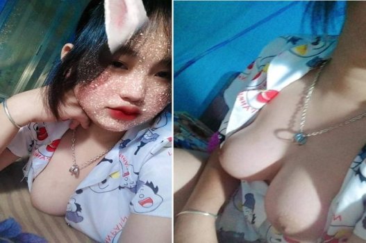 Đồng phục sexy ôm sát vòng một hấp dẫn